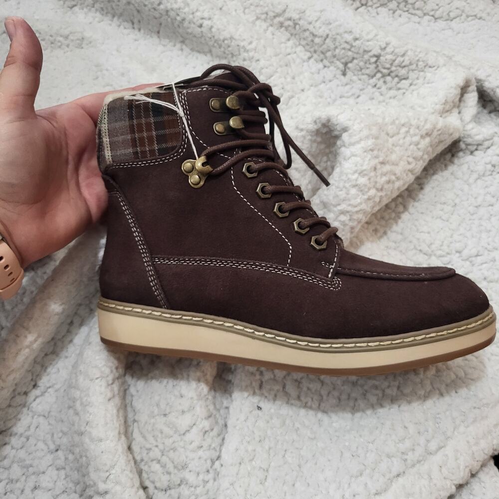 NEW WHITE MOUNTAIN Shoes Thyme Boot lace up Brown/Suede Women's SZ 6 M